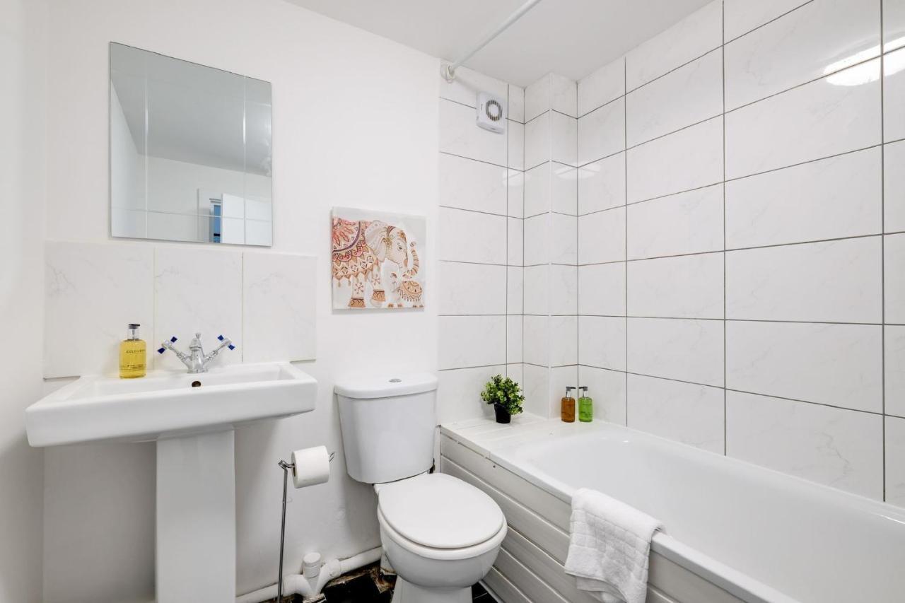 FelthamChic 1Br House In Hounslow - 12 Mins From Heathrow Airport公寓 外观 照片