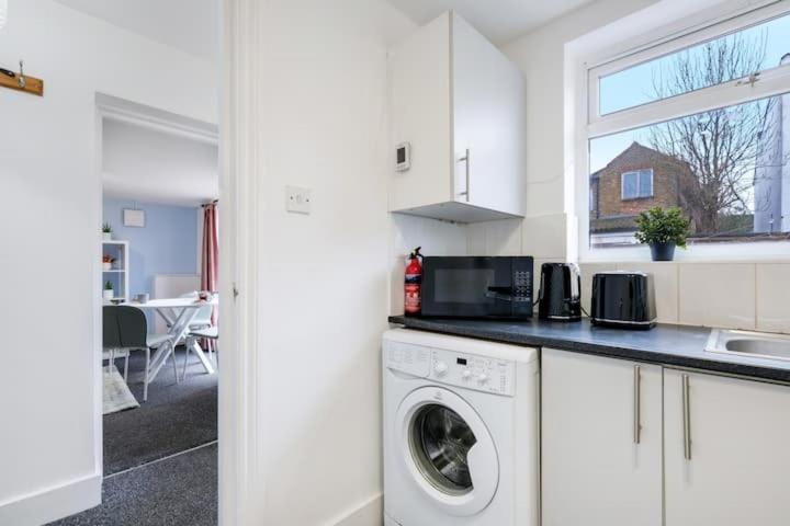 FelthamChic 1Br House In Hounslow - 12 Mins From Heathrow Airport公寓 外观 照片
