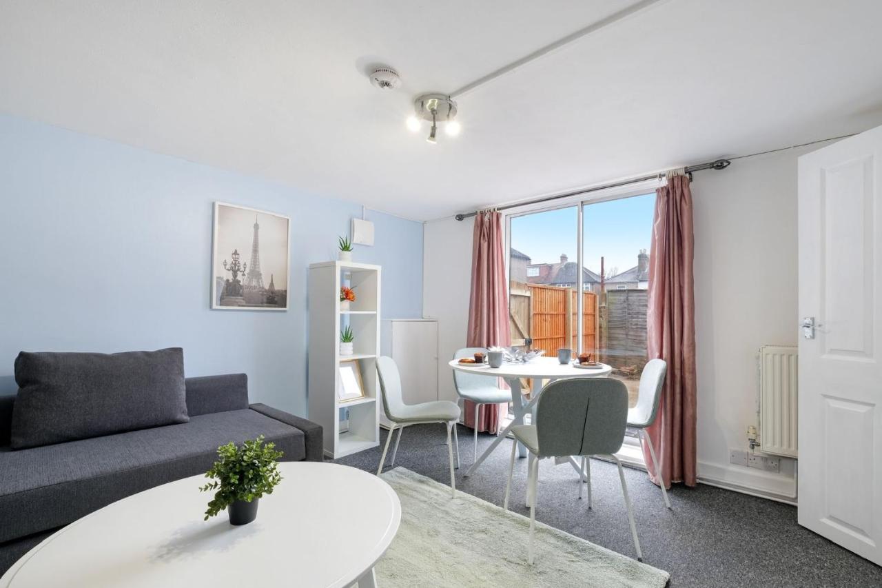 FelthamChic 1Br House In Hounslow - 12 Mins From Heathrow Airport公寓 外观 照片
