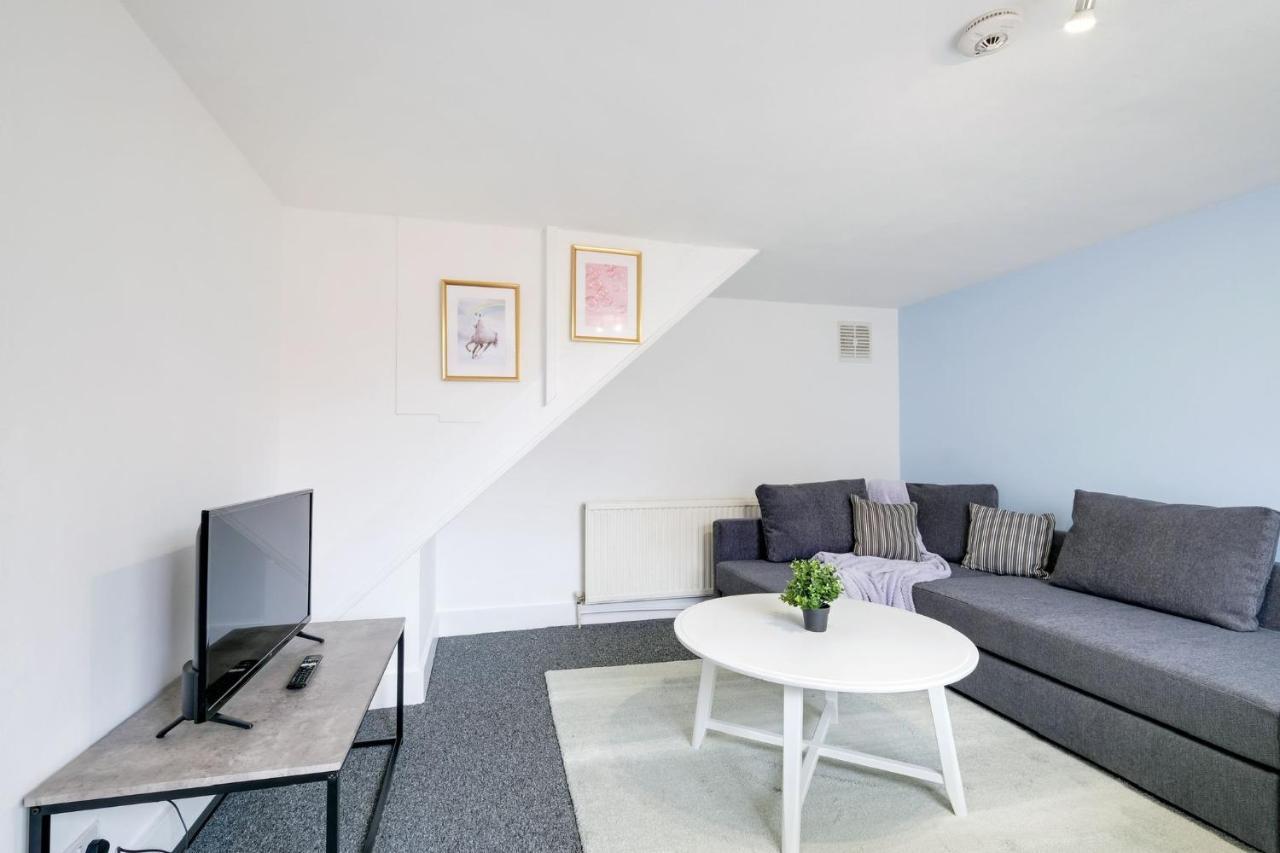 FelthamChic 1Br House In Hounslow - 12 Mins From Heathrow Airport公寓 外观 照片